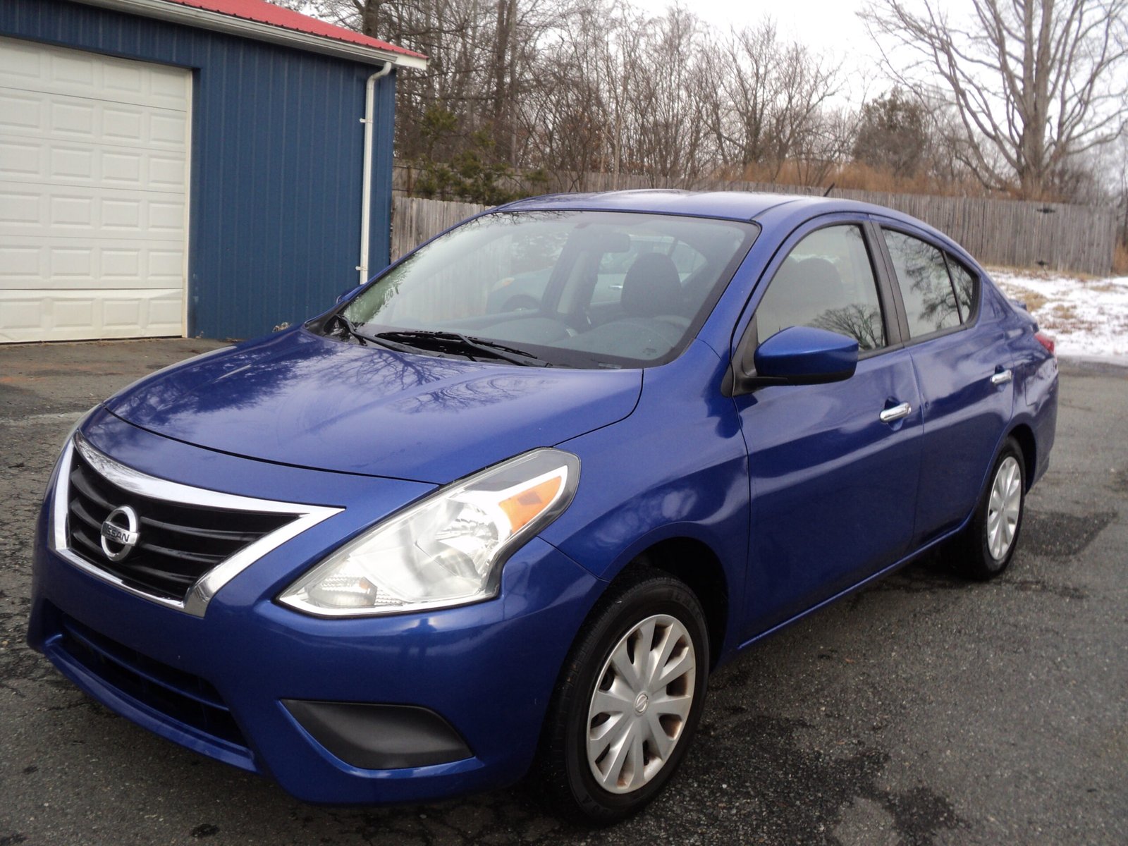 NISSAN VERSA