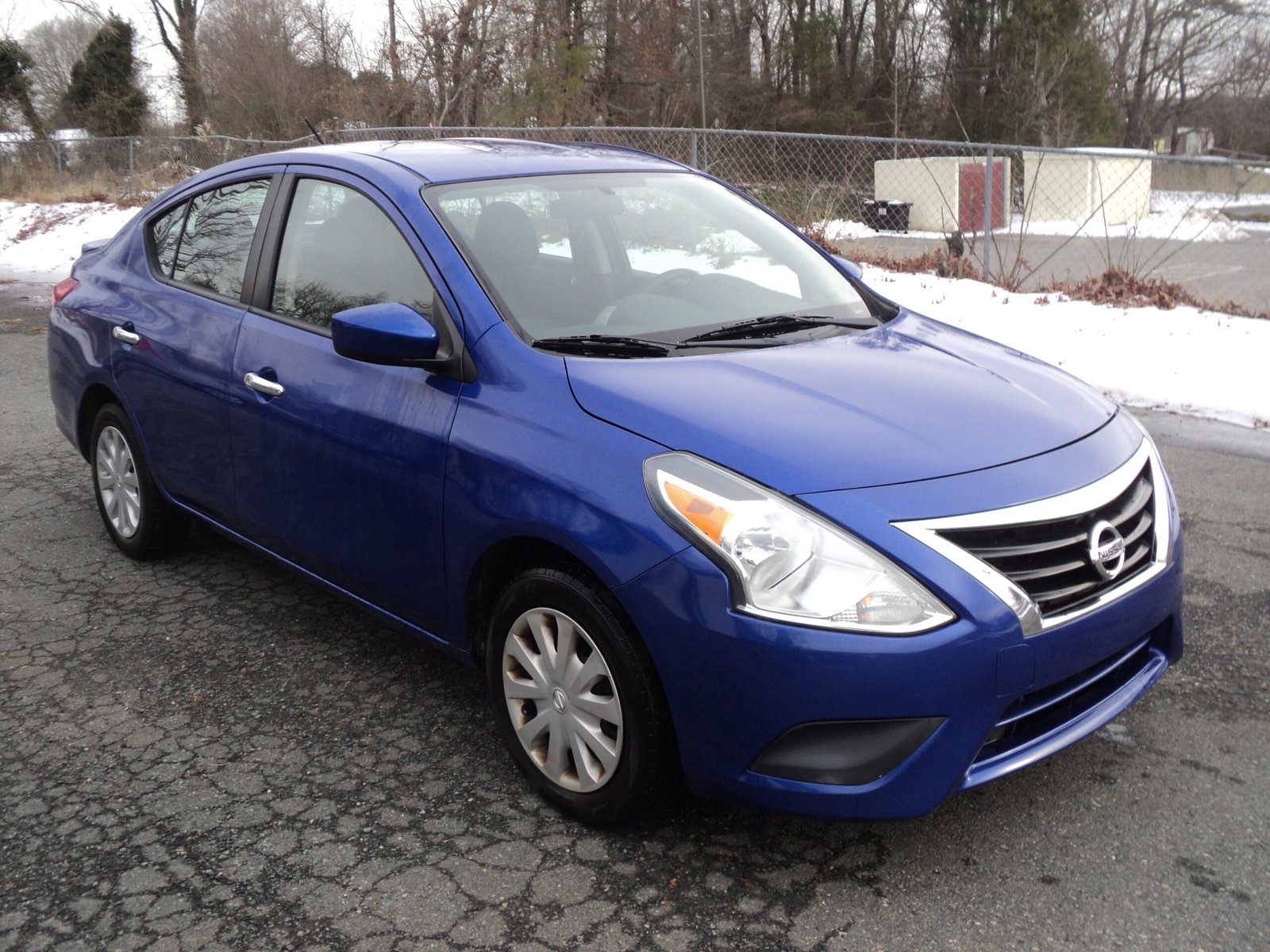 NISSAN VERSA